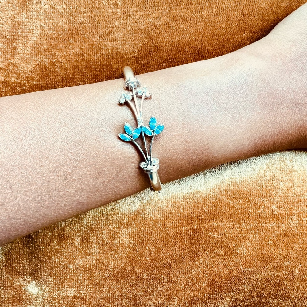 Silver Toned Turquoise Stoned Cuff